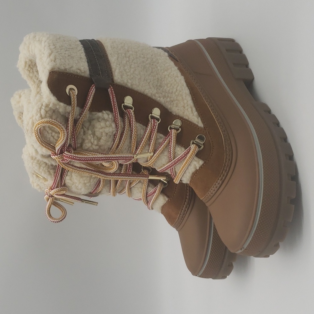 189- MICHAEL Michael Kors Ozzie Ankle Boots Size 7 M NWT - Picture 2 of 13
